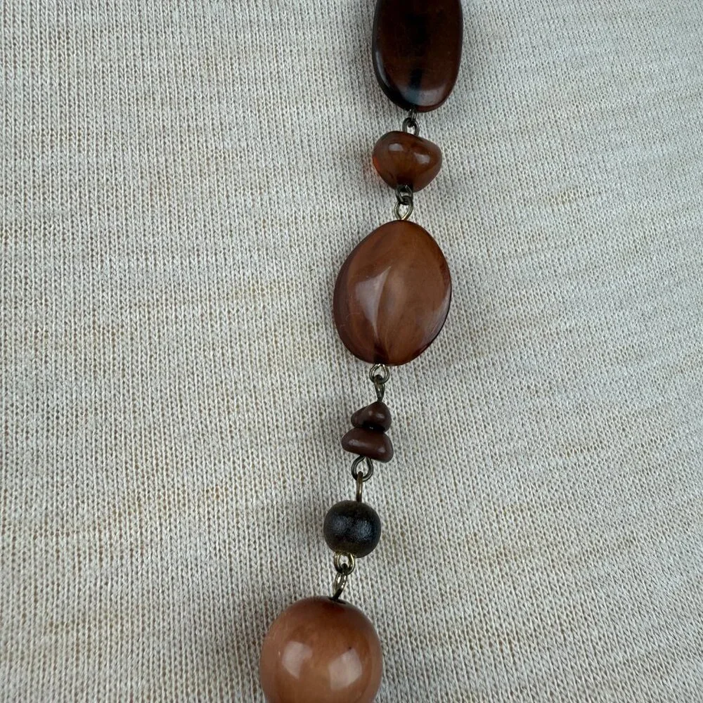 Brown Plastic Link Necklace 29
